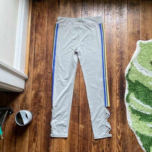 ideology kids rainbow active leggings with leg cutouts - Picture 4 of 6